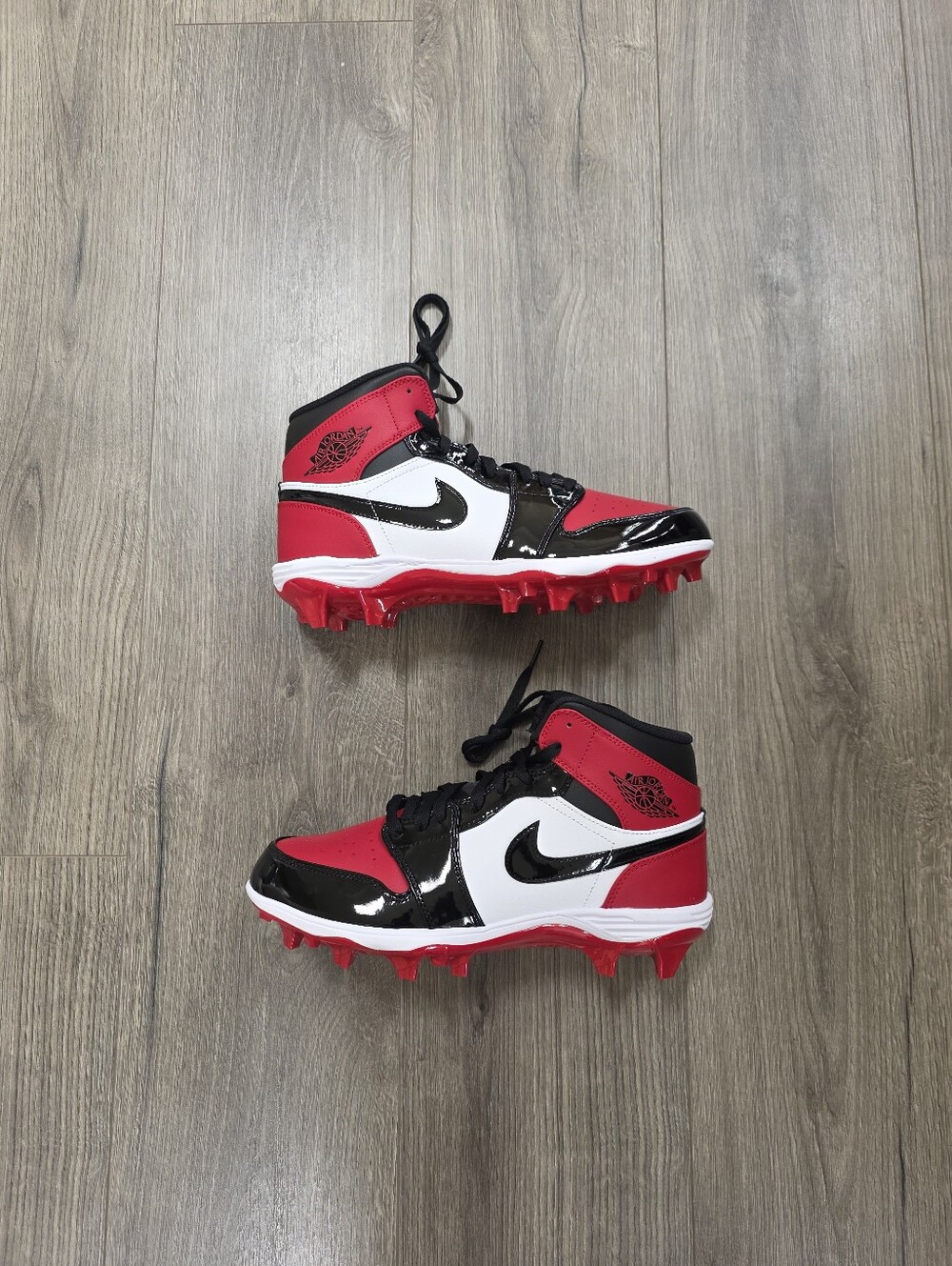 Air Jordan 1 Mid Patent Leather Bred Football Cleats Mens Size 10